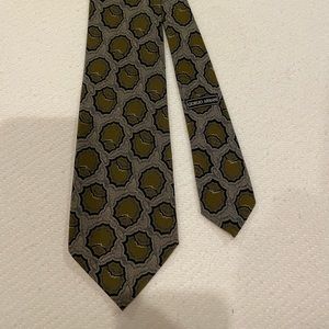 Very nice Giorgio Armani neck tie